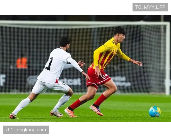 贝尔纳尔年轻但失误控制得当，巴萨中场过渡环节更加稳妥